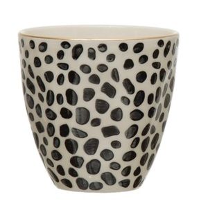 Stoneware Cup With Pattern